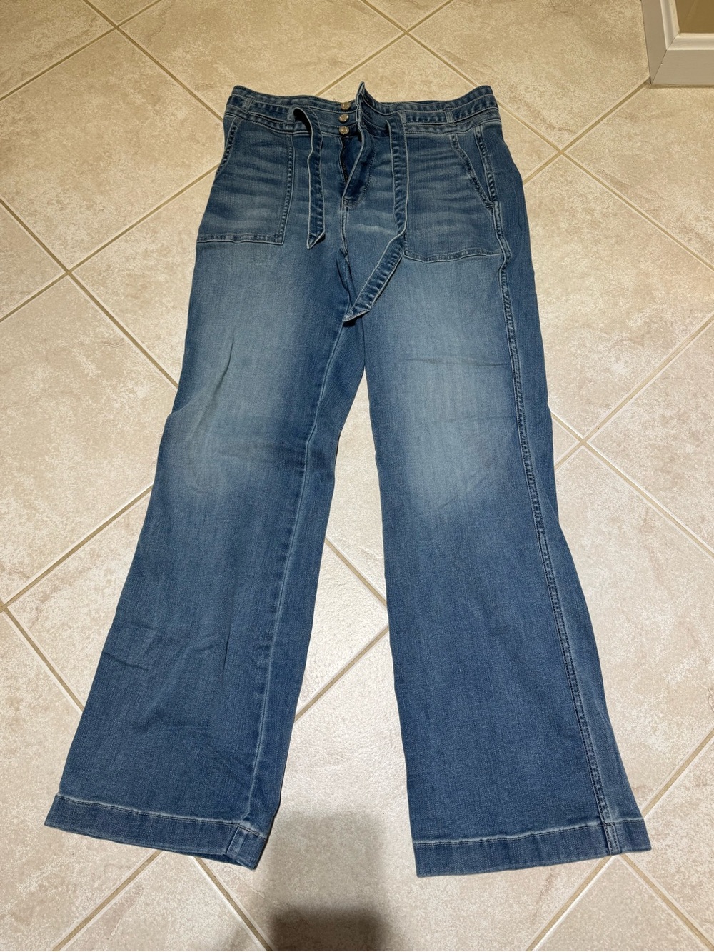 WHBM Extra High Rise Trouser Jeans Tie Waist Size 10